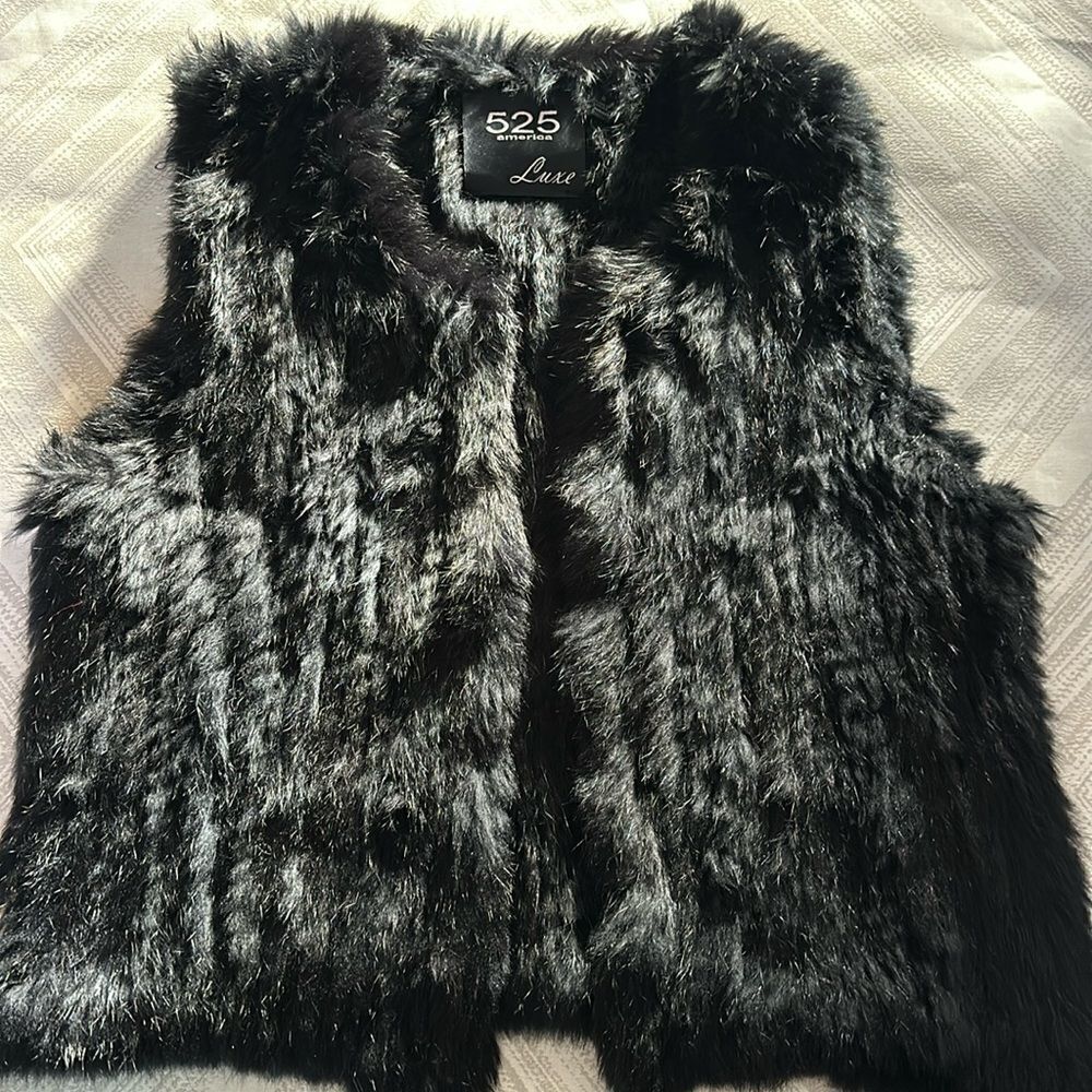 525 America Luxe Black Rabbit Fur Open Vest – Women’s Size Small